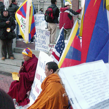 Free Tibet demonstrators