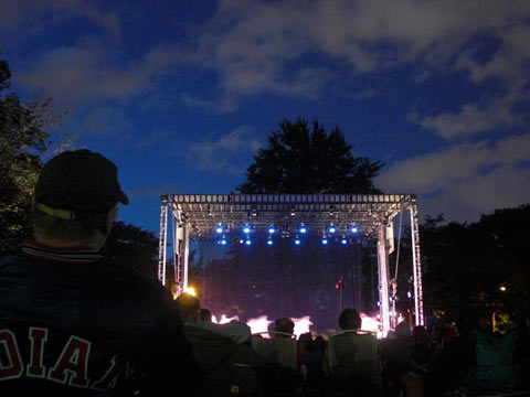 Verb Ballet on stage at Lincoln Park in Tremont