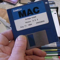 Old floppy disc with Iomega driver software