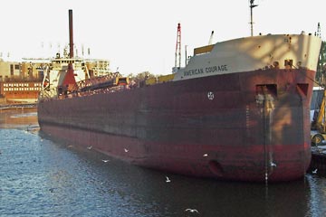 American Courage ore carrier in Cuyahoga River