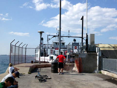 Ferry from Kingston to Wolfe Island