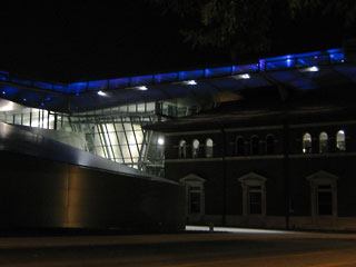 Akron Art Museum night view