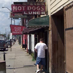 Steve's Lunch sign