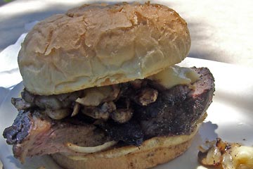 Steak sandwich, thick slices on bun