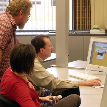 Click! judges looking at a site