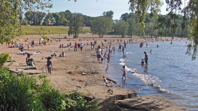 Edgewater Park beach