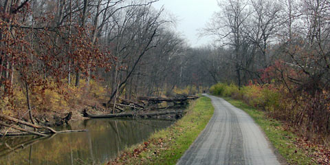 Headed south on Towpath Trail