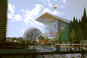 Geodesic dome at Habitat '67